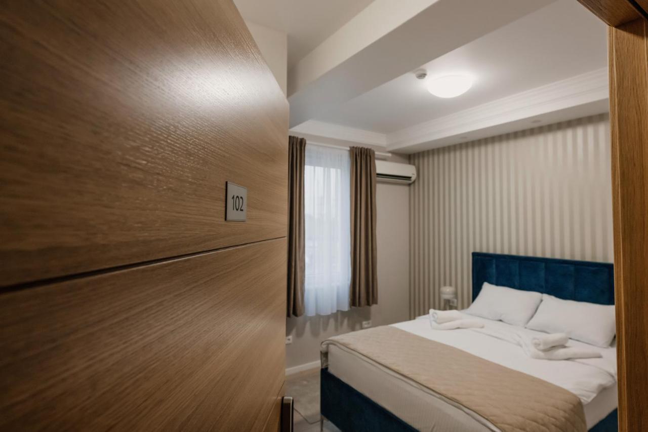 Hotel Beli Dvor Čačak Dış mekan fotoğraf