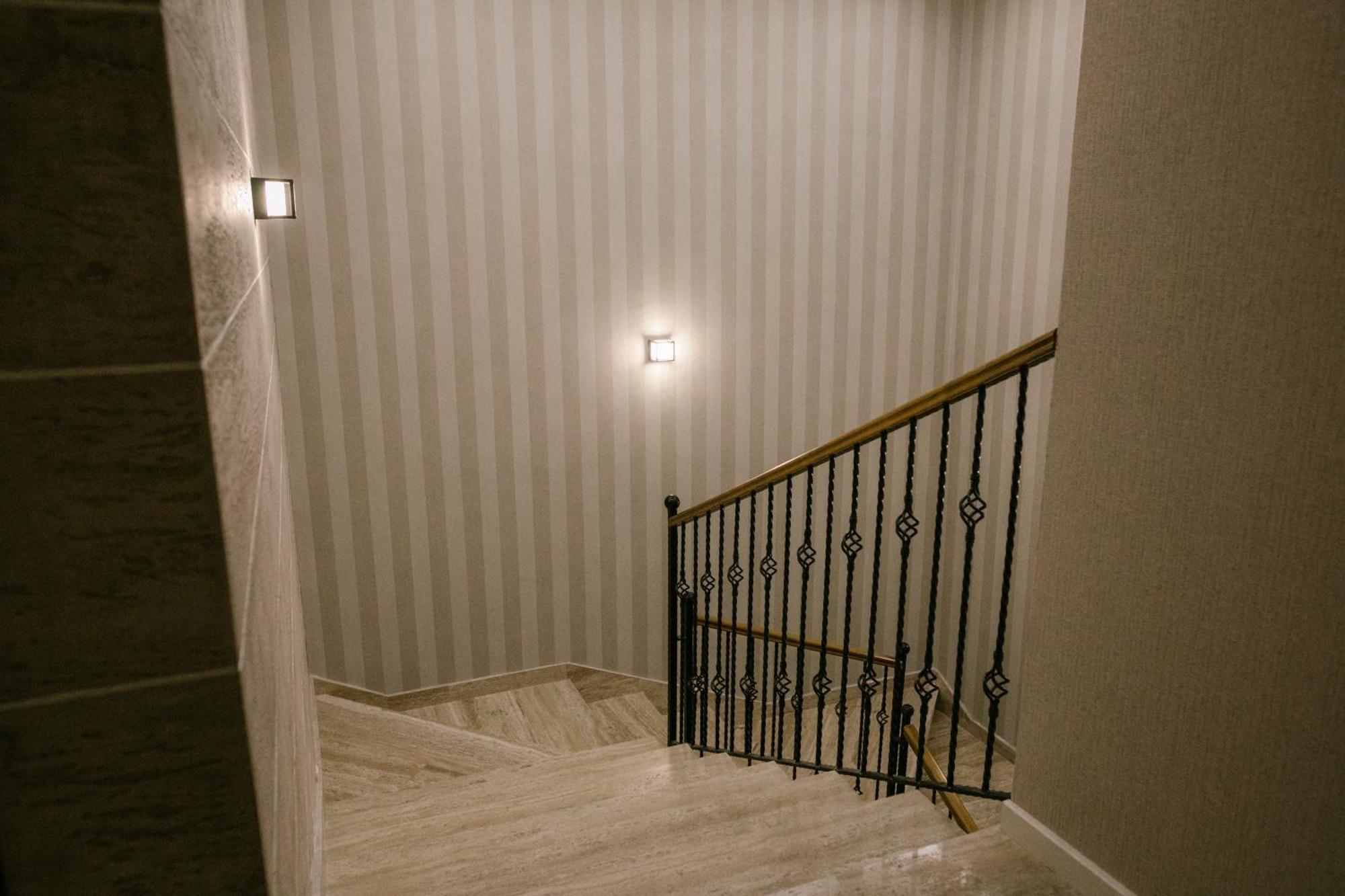 Hotel Beli Dvor Čačak Dış mekan fotoğraf